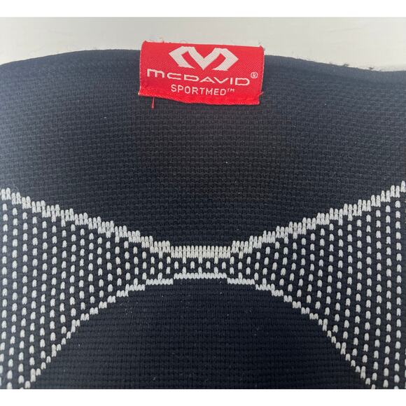 McDavid SportMed Gel Knee Sleeve Size XL PreOwned w/slight folding on top back - Picture 4 of 8